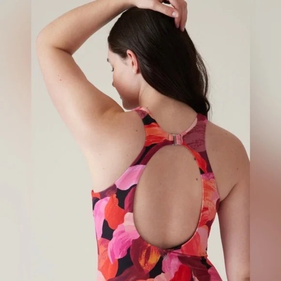 Athleta One-Piece Swimsuit Women's Size Medium Pink Floral Maldives High Neck‎ - Picture 10 of 11